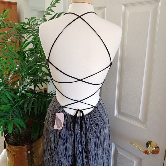 SOLD! Forever 21 Lace Up Back Maxi Dress - Picture 6 of 8